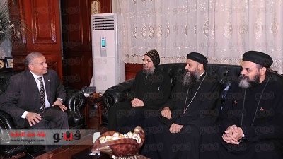 محافظ الأقصر يتلقى تهاني من الأقباط