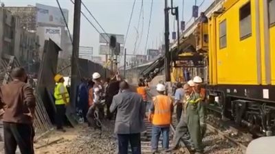 وزير النقل يشرف على عملية إصلاح أعطال المترو بمحطة غمرة