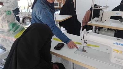 تخريج 180 متدربا على مهن التفصيل والخياطة والسباكة والكهرباء