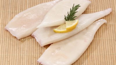 سمك «كاليماري» يسجل 60 جنيها بسوق العبور