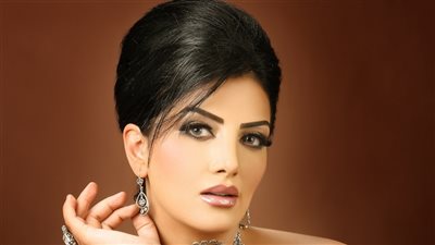 حورية فرغلى معدة برامج فى 