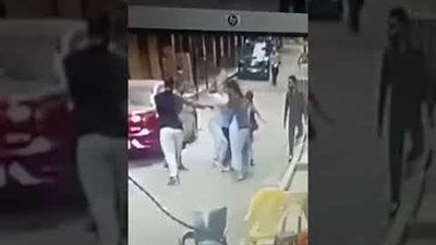 نيابة دار السلام تستمع لسيدة وابنتها في واقعة السحل والضرب 