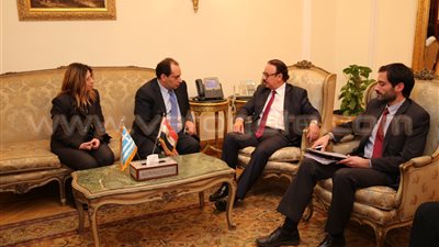 وزيرا الاتصالات المصري والنقل اليونانى يبحثان سبل التعاون