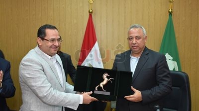 بروتوكول بين الأبنية التعليمية والشرقية لإنشاء 20 مدرسة (صور)