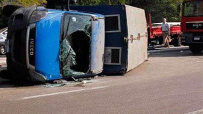 تصادم سيارة ترحيلات تقل 12 إخوانيا وملاكي بدمنهور