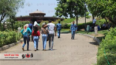 التحرش يطغى على احتفالات عيد الفطر.. تحرش جماعي في حديقة الأزهر.. انهيار فتاة في 