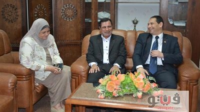 بالصور.. رئيس جامعة بورسعيد يطالب بتفعيل وحدة الجودة بكلية العلوم