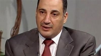 برلماني سابق: ضخ رجال الأعمال للاستثمارات أفضل من التبرع