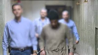 لحظة القبض على مسئولي صفحتي 