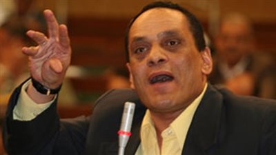 برلمانى سابق يطالب السيسي بمواجهة رجال الأعمال