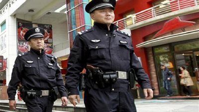 الصين تستخدم تقنية الواقع الافتراضي لتدريب رجال الشرطة