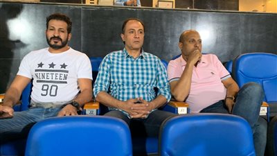 جهاز المنتخب الوطني يراقب مباراة بيراميدز وسموحة