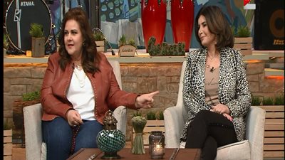 دلال عبد العزيز: 