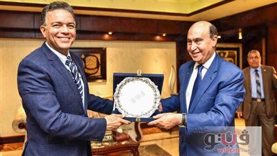 بالصور.. «مميش» يستقبل وزير النقل بمبنى الإرشاد في الإسماعيلية