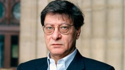 محمود درويش: لست راضيا عن شعري