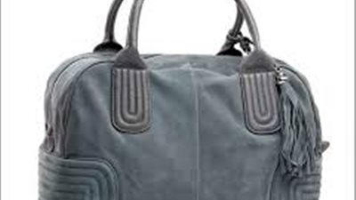 4 مخاطر لحمل حقيبة اليد الثقيلة