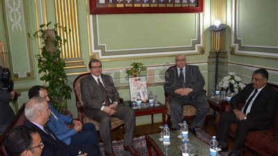 سعفان لطلاب جامعة عين شمس: أشجع الشباب على المشروعات الصغيرة