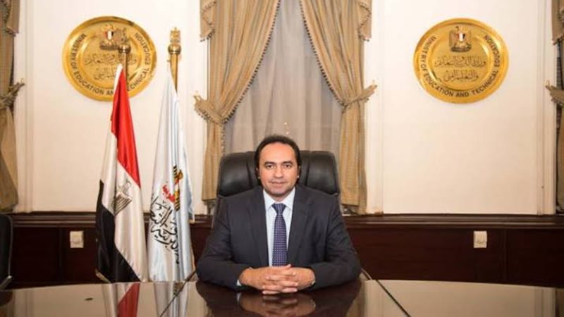 الدكتور محمد عمر،