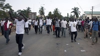 الشرطة الغانية تعتقل 10 أشخاص لبيع تذاكر مباراة مصر بالسوق السوداء