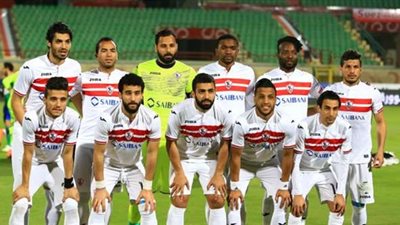 حافلة الزمالك تصل برج العرب استعدادا لمواجهة المصري