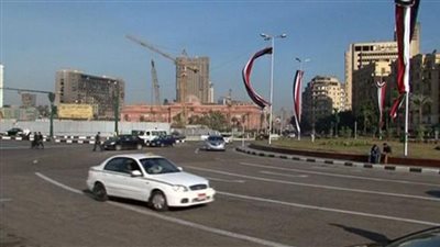 هدوء وانتظام مروري في حركة السيارات بالقاهرة