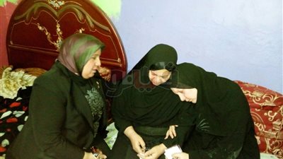 وفد جامعة دمنهور يقدم واجب العزاء في شهيد سيناء