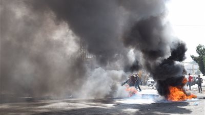 ثورة السوشيال ميديا.. موجة غضب تجتاح لبنان بعد فرض ضرائب على مواقع التواصل