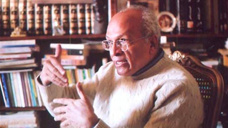 جمال الغيطاني أحد