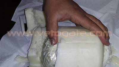 ضبط عامل بسوهاج حاول تهريب تامول للكويت