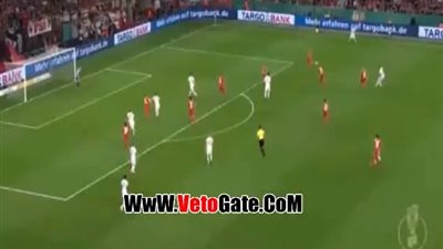 «بايرن ميونخ» يتقدم أمام باير ليفركوزن 2/1 بالشوط الأول (فيديو)