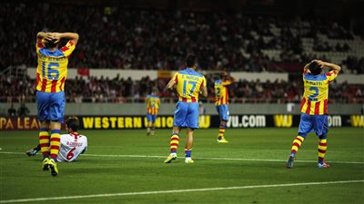 «بازل» يتعادل سلبيا أمام «إشبيلية» بالشوط الأول