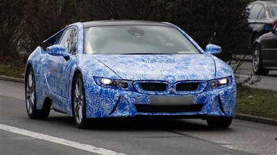 سيارات نجوم الكرة ترفع شعار 