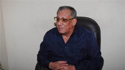 رئيس نقابة أصحاب المعاشات يطالب بإلغاء الدستور (فيديو)