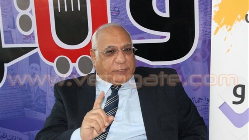 الدكتور نادر نور