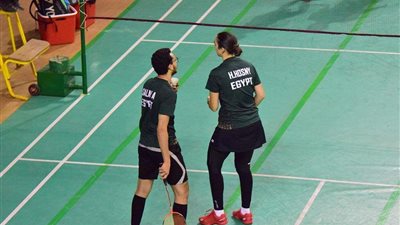 تأهل 5 فرق مصرية لربع نهائي البطولة الدولية للريشة الطائرة