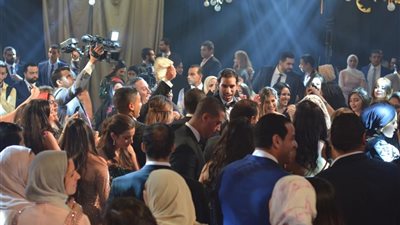 رقص الفنانة ملك قورة في حفل زفاف شقيقتها 