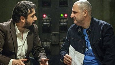 محمد بكير يهنئ صناع 