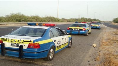 اعتقال فتاتين خليجيتين في حالة سكر اصطدمت سيارتهما الفارهة بدورية شرطة