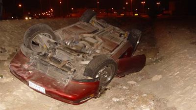 انقلاب سيارة مفتش الأمن العام بأسوان على الطريق الصحراوي بإدفو