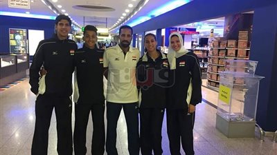 منتخب الطائرة يطير إلى الكونغو للمشاركة بالبطولة الأفريقية (صور)