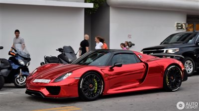 بالصور.. بورش 918 سبايدر تخطف الأنظار في شوارع أمريكا