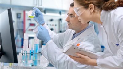 جامعة كامبريدج تقود دراسة لعلاج السرطان