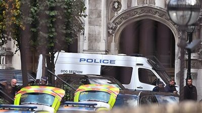 الشرطة البريطانية تعتقل مجهولا حاول اقتحام البرلمان