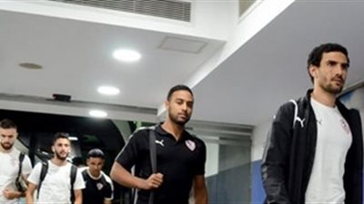 حافلة الزمالك تصل ملعب السلام