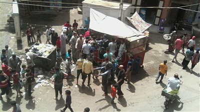 مشاجرة بين الأهالي ورجال الحماية المدنية بسوهاج (فيديو وصور)