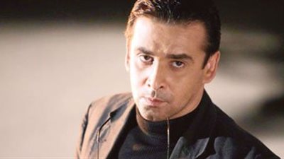 كريم عبد العزيز نجم الشباك بـ«الفيل الأزرق».. وحلمى وياسمين خارج اللعبة