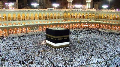 السعودية تدرس إلغاء شرط المَحرم للنساء القادمات لأداء العمرة‎