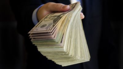 خبير: الإقرار الضريبى الإلكترونى يلزم العميل بملء كافة البيانات