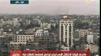 بالفيديو.. مقاتلة إسرائيلية تقصف قطاع غزة