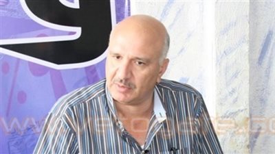 «المتناوي» يحفز لاعبي منتخب 2000 قبل ودية الجزائر